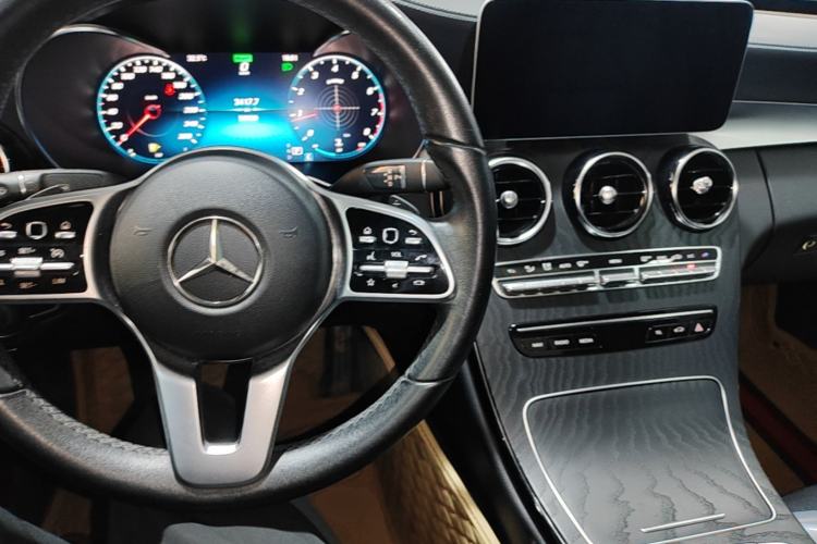 Used Mercedes-Benz C-Class 2019 Restyled C 260 L Sport Edition Center Console