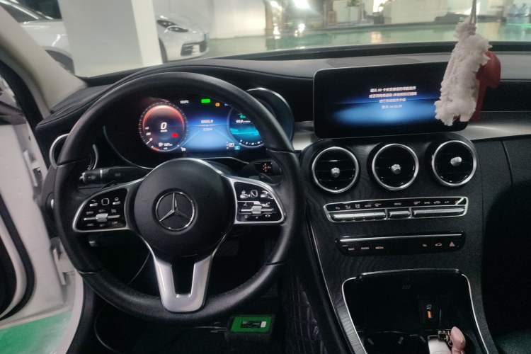 Used Mercedes-Benz C-Class 2019 Restyled C 260 L Sport Edition Center Console