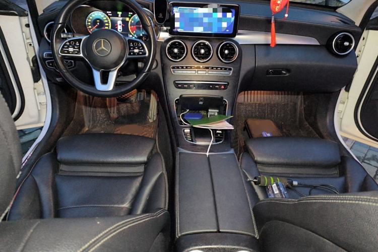 Used Mercedes-Benz C-Class 2019 C 260 L Sport Edition Center Console