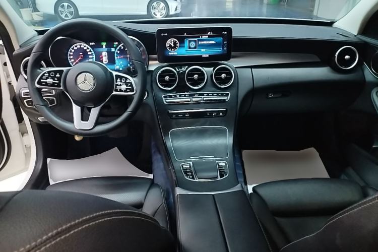 Used Mercedes-Benz C-Class 2019 Restyled C 260 L Sport Edition Center Console