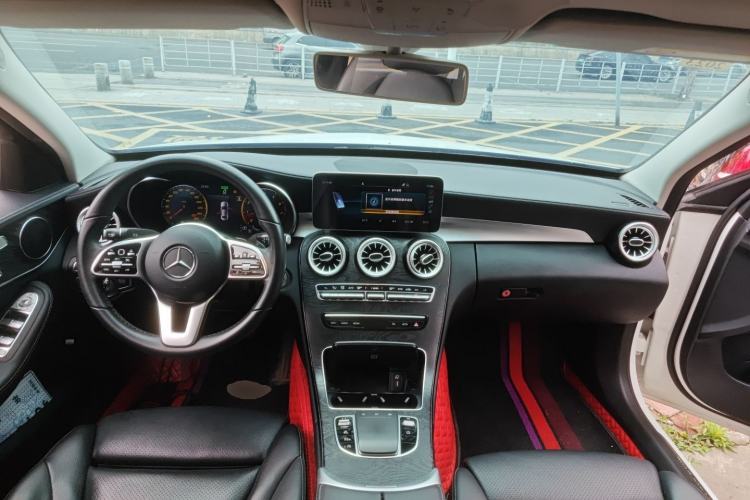 Used Mercedes-Benz C-Class 2019 C 260 L Sport Edition Center Console