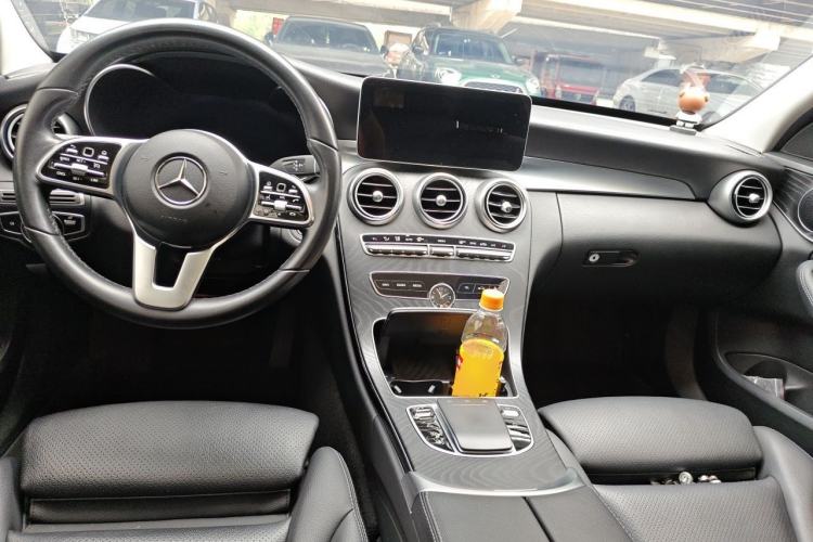 Used Mercedes-Benz C-Class 2019 C 260 Estate Center Console