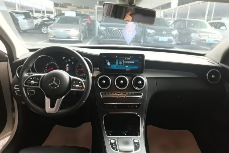 Used Mercedes-Benz C-Class 2019 C 260 L Sport Edition Center Console
