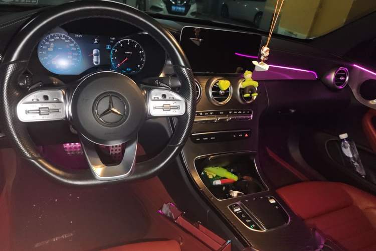 Used Mercedes-Benz C-Class 2019 C 260 Coupe Center Console
