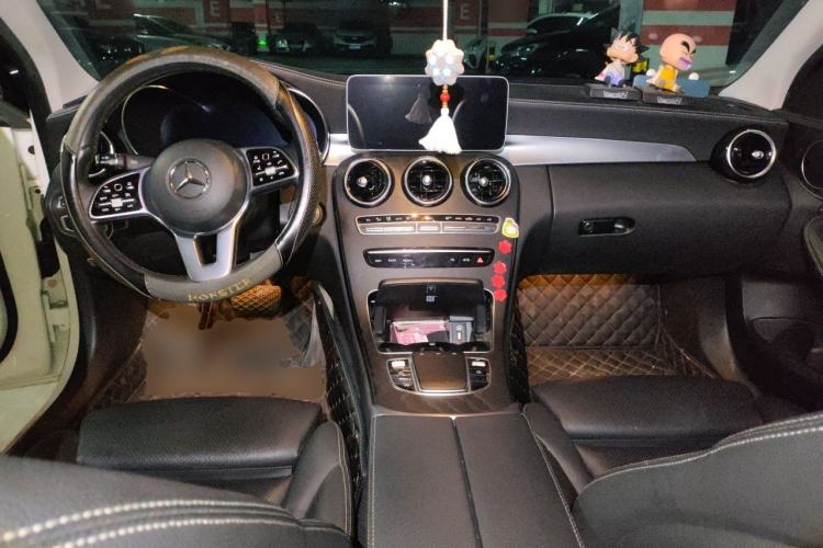 Used Mercedes-Benz C-Class 2019 Restyled C 260 L Sport Edition Center Console