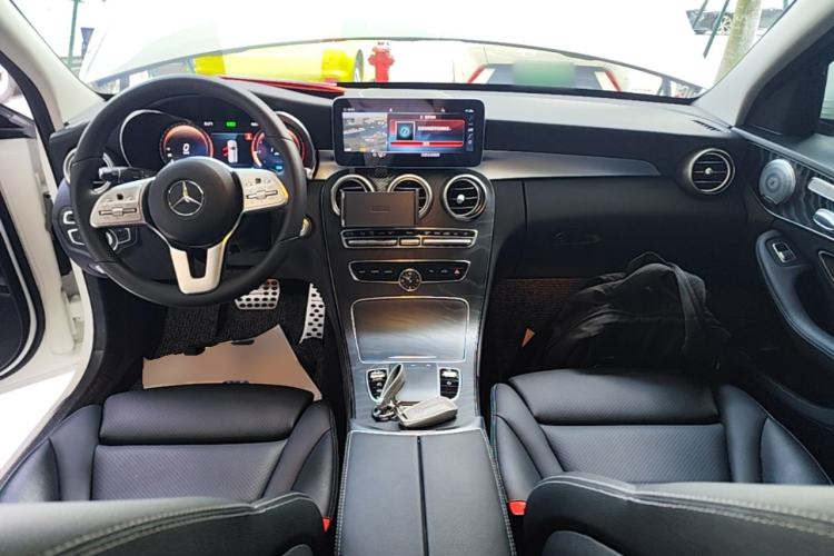 Used Mercedes-Benz C-Class 2019 C 260 Estate Center Console