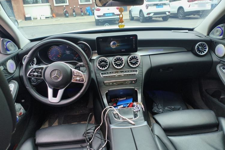 Used Mercedes-Benz C-Class 2019 Restyled C 260 L Sport Edition Center Console