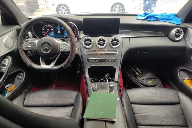 Used Mercedes-Benz C-Class 2019 C 260 Coupe Center Console