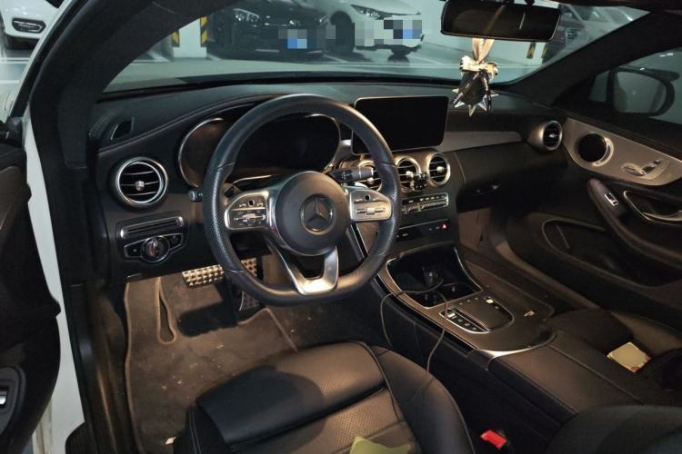 Used Mercedes-Benz C-Class 2019 C 260 Coupe Center Console