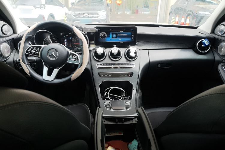 Used Mercedes-Benz C-Class 2019 C 260 L Sport Edition Center Console