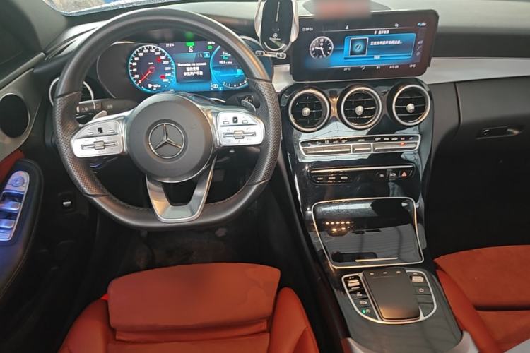 Used Mercedes-Benz C-Class 2019 C 260 Sport Edition Center Console