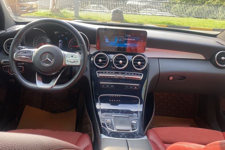 Used Mercedes-Benz C-Class 2019 C 260 Sport Edition Center Console