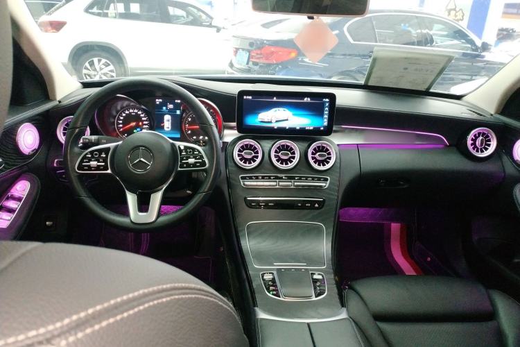 Used Mercedes-Benz C-Class 2019 C 180 L Fashion Edition Sport Version Center Console