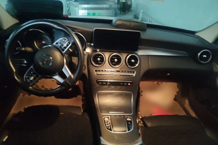 Used Mercedes-Benz C-Class 2019 C 180 L Fashion Edition Sport Version Center Console
