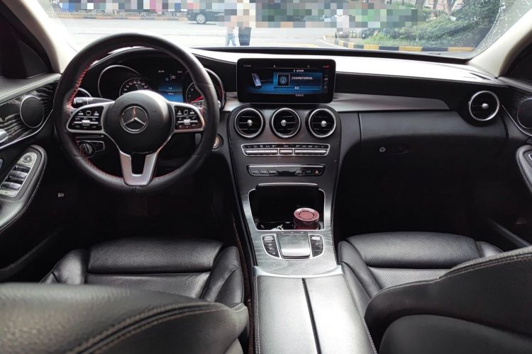Used Mercedes-Benz C-Class 2019 C 180 L Fashion Edition Sport Version Center Console