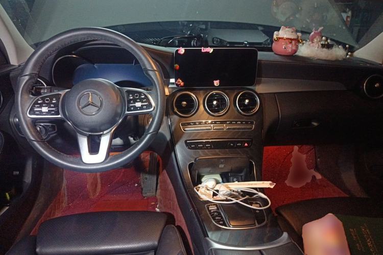 Used Mercedes-Benz C-Class 2019 C 260 L Sport Edition Center Console