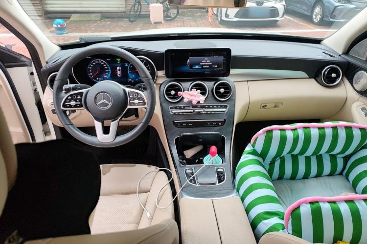 Used Mercedes-Benz C-Class 2019 C 260 L Sport Edition Center Console
