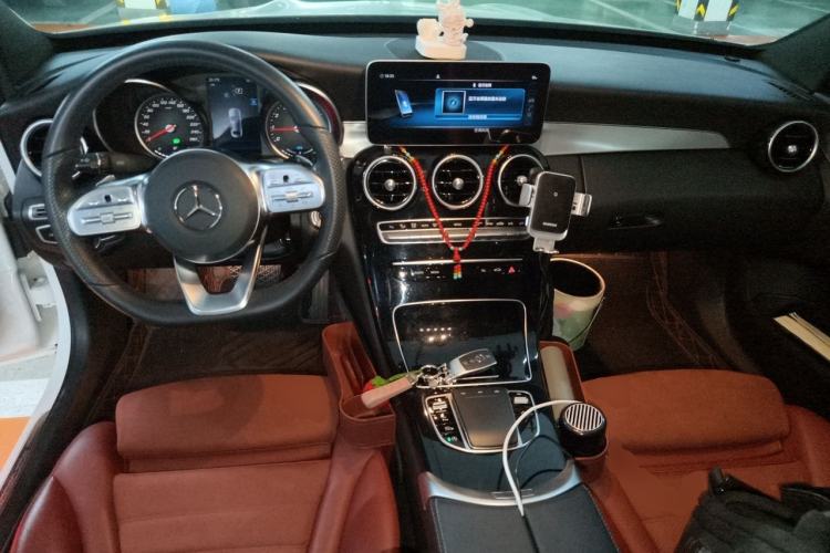 Used Mercedes-Benz C-Class 2019 C 260 Sport Edition Center Console