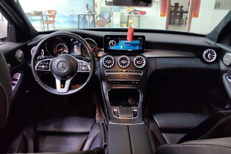Used Mercedes-Benz C-Class 2019 C 180 L Fashion Edition Sport Version Center Console