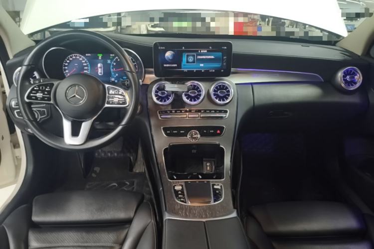 Used Mercedes-Benz C-Class 2019 C 260 L Center Console
