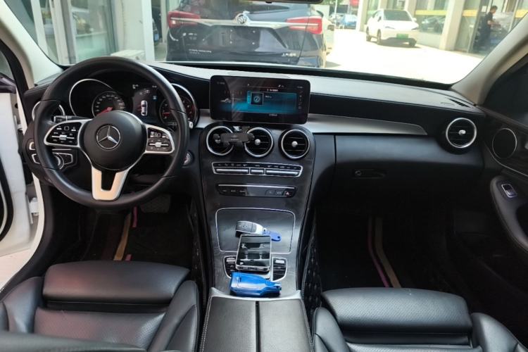 Used Mercedes-Benz C-Class 2019 C 260 L Sport Edition Center Console