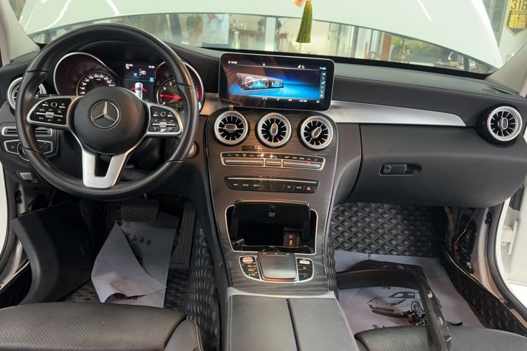 Used Mercedes-Benz C-Class 2019 C 260 L Sport Edition Center Console