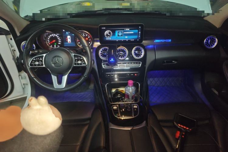 Used Mercedes-Benz C-Class 2019 C 180 L Dynamic Sports Edition Center Console
