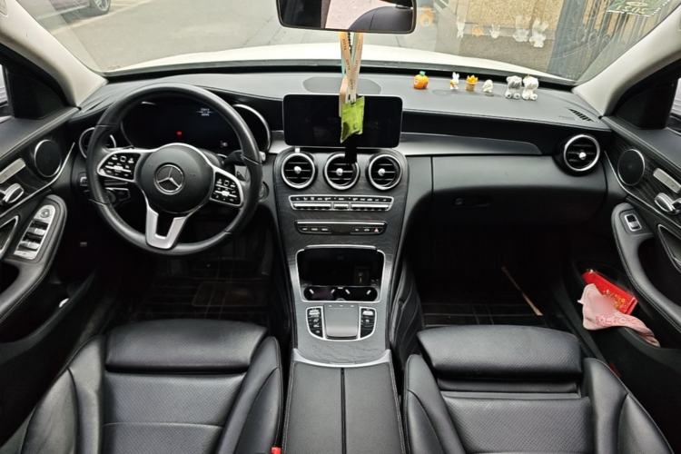 Used Mercedes-Benz C-Class 2019 C 260 L Sport Edition Center Console