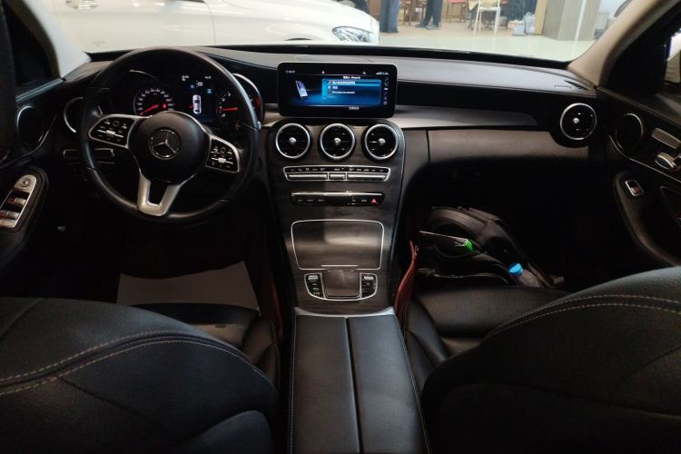 Used Mercedes-Benz C-Class 2019 C 260 L Sport Edition Center Console