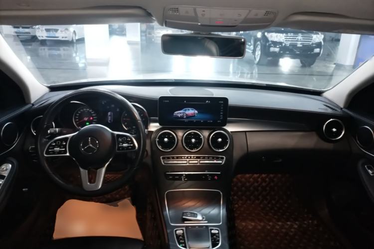 Used Mercedes-Benz C-Class 2019 C 260 L Sport Edition Center Console