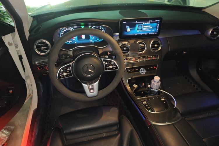 Used Mercedes-Benz C-Class 2019 C 260 Estate Center Console