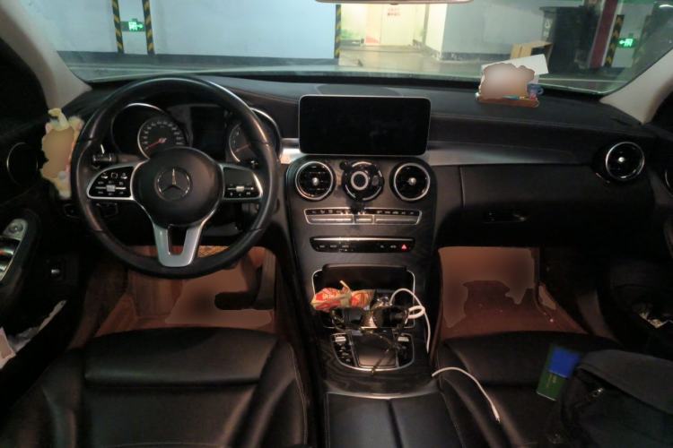 Used Mercedes-Benz C-Class 2019 C 180 L Fashion Edition Sport Version Center Console