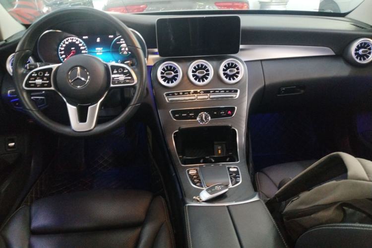 Used Mercedes-Benz C-Class 2019 C 260 Estate Center Console