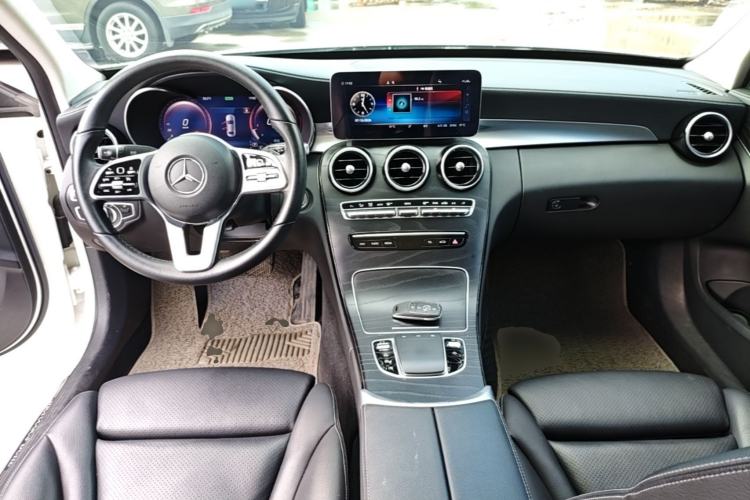 Used Mercedes-Benz C-Class 2019 Restyled C 260 L Sport Edition Center Console