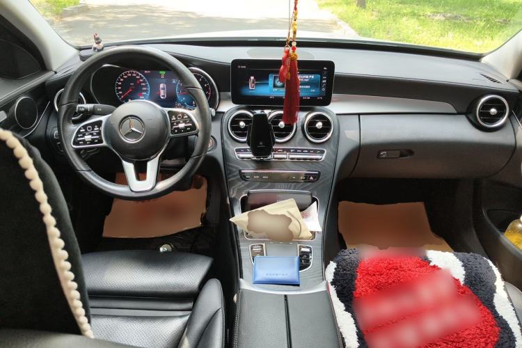 Used Mercedes-Benz C-Class 2019 Restyled C 260 L Sport Edition Center Console
