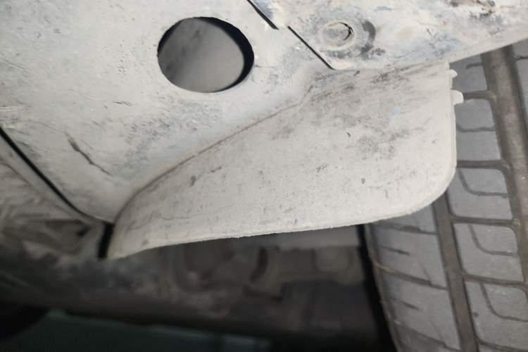 Used Mercedes-Benz C-Class 2019 C 180 L Dynamic Sports Edition Chassis Front Left