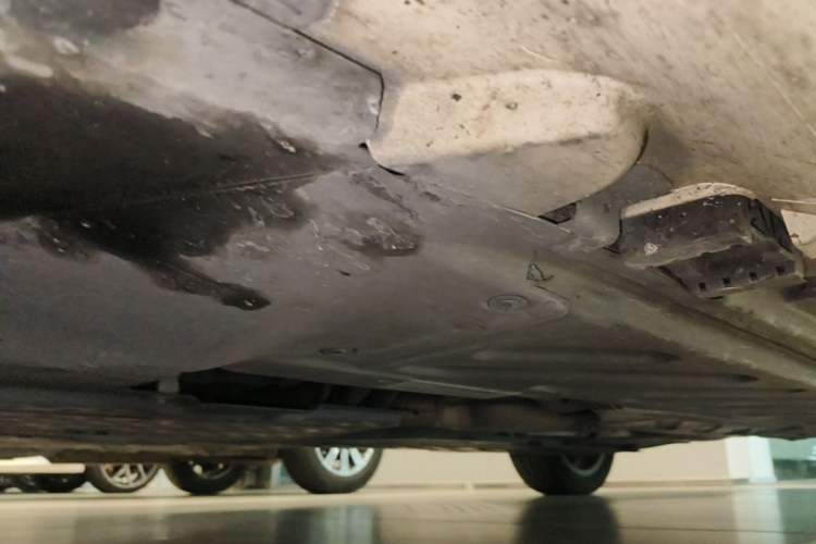 Used Mercedes-Benz C-Class 2019 Updated C 260 L Chassis Front Left