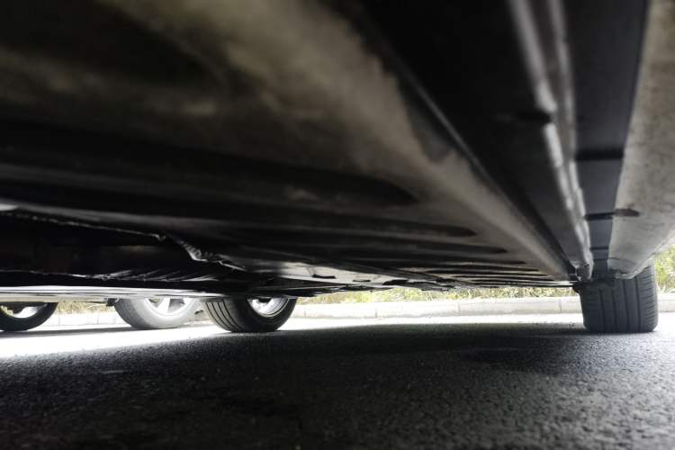 Used Mercedes-Benz C-Class 2019 C 260 L Sport Edition Chassis Front Left