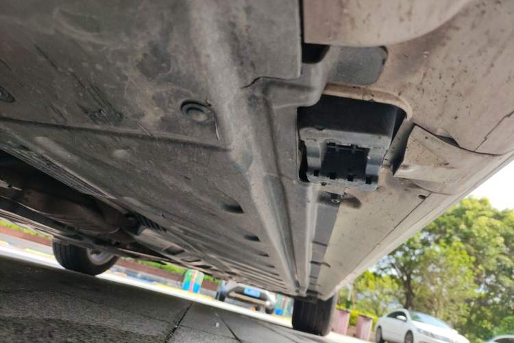 Used Mercedes-Benz C-Class 2019 C 260 Sport Edition Chassis Front Left