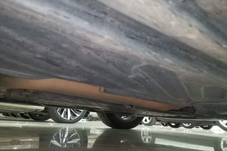 Used Mercedes-Benz C-Class 2019 C 180 L Fashion Edition Sport Version Chassis Front Right