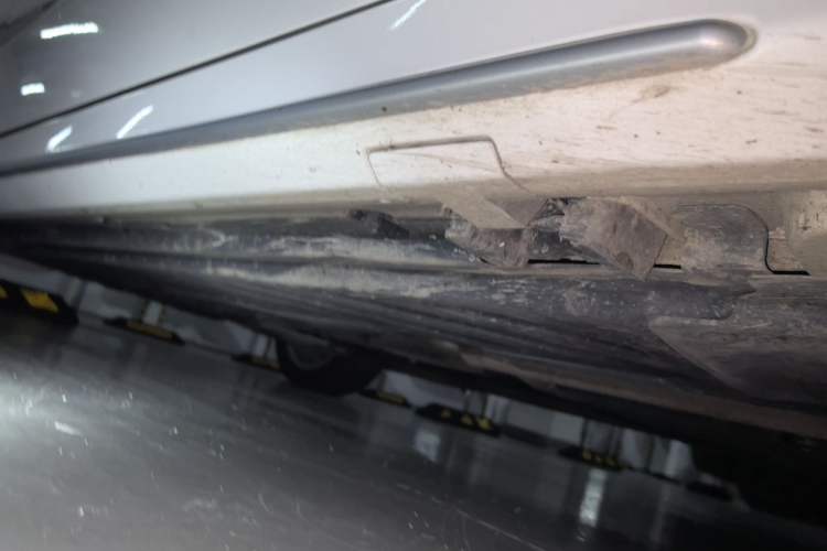 Used Mercedes-Benz C-Class 2019 C 260 L Sport Edition Chassis Front Right