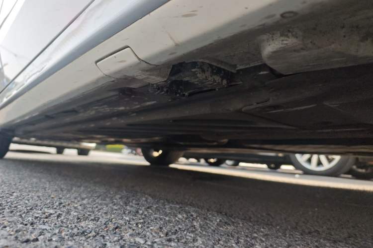 Used Mercedes-Benz C-Class 2019 C 180 L Fashion Edition Sport Version Chassis Front Right