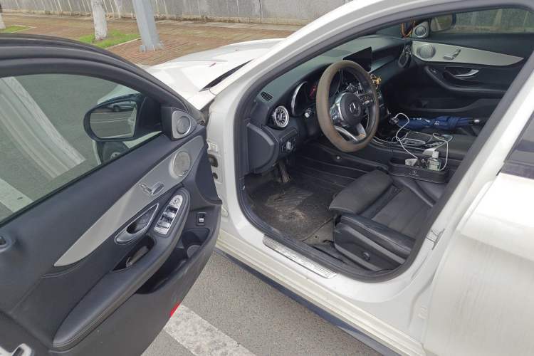 Used Mercedes-Benz C-Class 2019 C 260 Sport Edition Driver Seat
