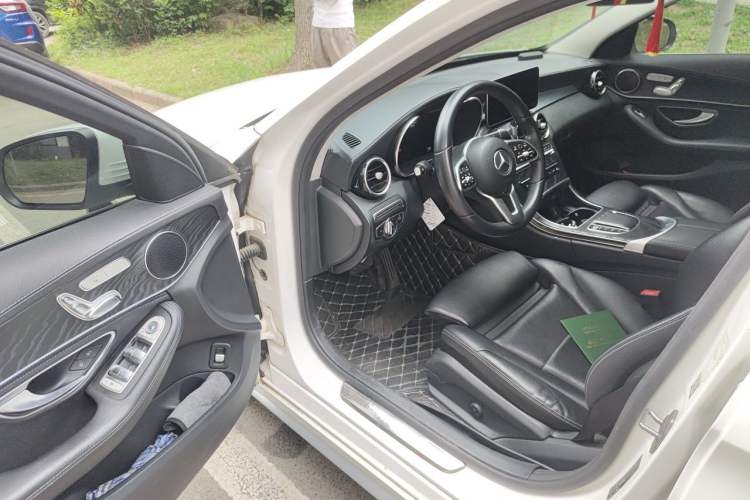 Used Mercedes-Benz C-Class 2019 C 260 L Sport Edition Driver Seat