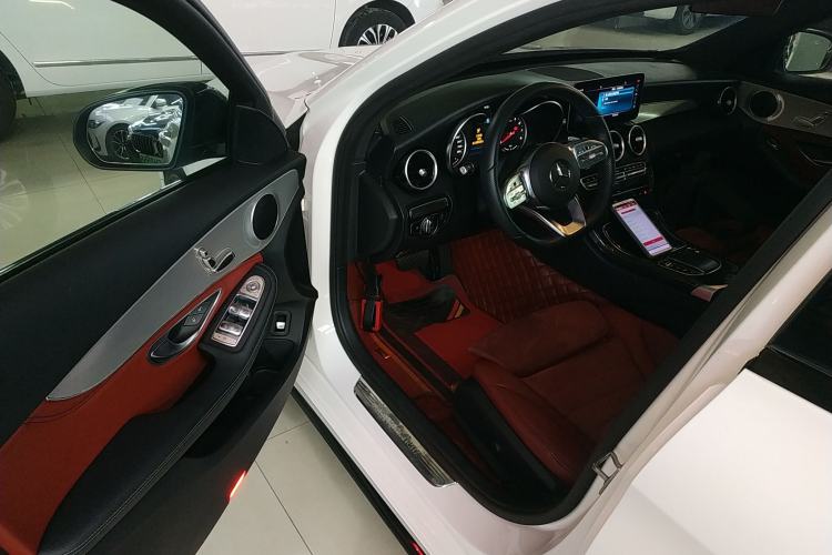 Used Mercedes-Benz C-Class 2019 C 260 Sport Edition Driver Seat