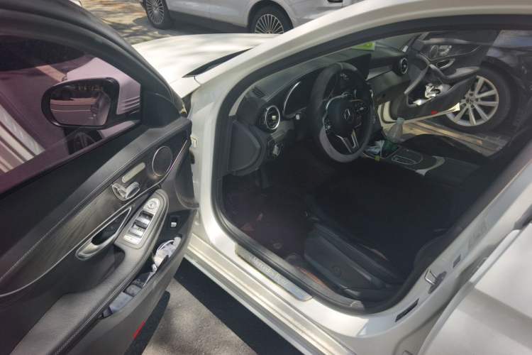 Used Mercedes-Benz C-Class 2019 Restyled C 260 L Sport Edition Driver Seat
