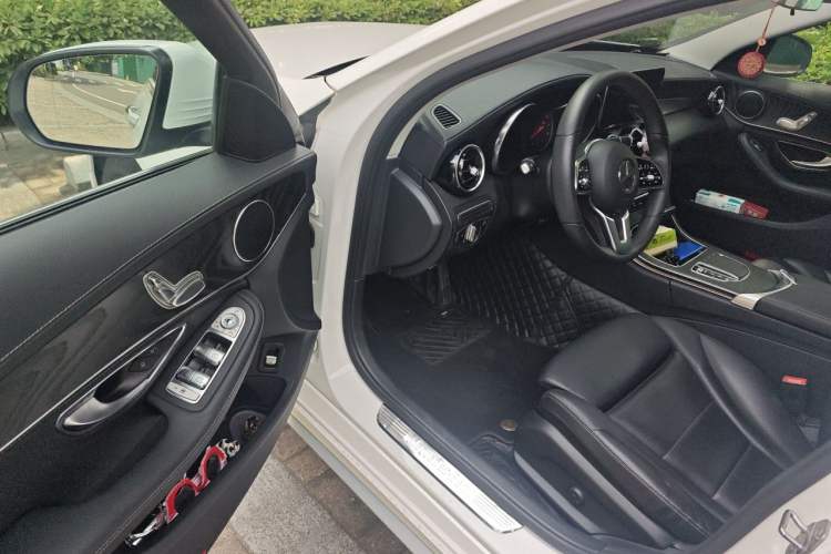 Used Mercedes-Benz C-Class 2019 C 180 L Fashion Edition Sport Version Driver Seat