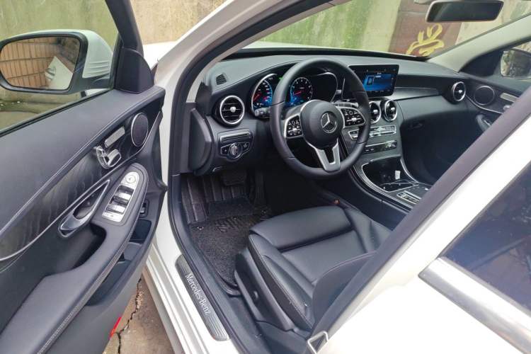 Used Mercedes-Benz C-Class 2019 Restyled C 260 L Sport Edition Driver Seat