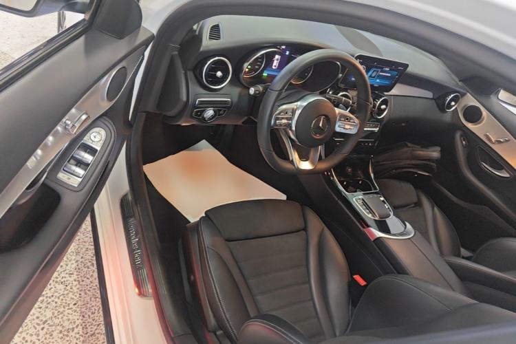 Used Mercedes-Benz C-Class 2019 C 260 Sport Edition Driver Seat