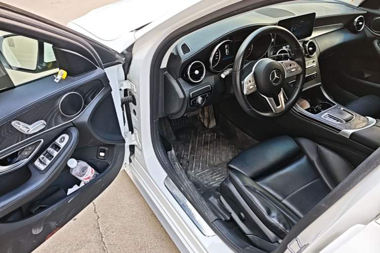 Used Mercedes-Benz C-Class 2019 C 180 L Fashion Edition Sport Version Driver Seat